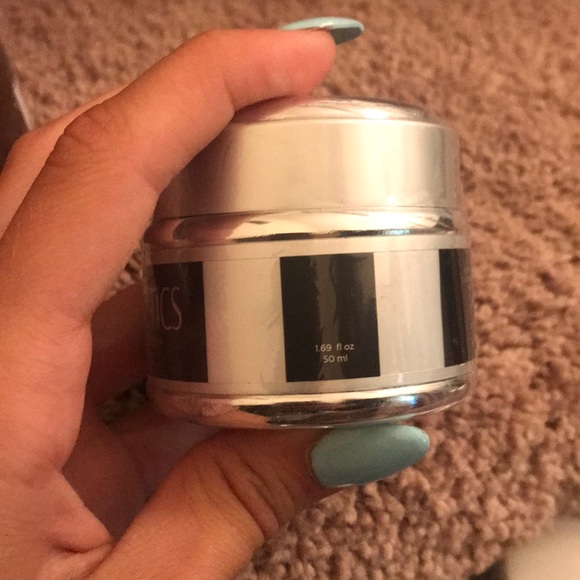 City Cosmetics - Picture 2 of 5